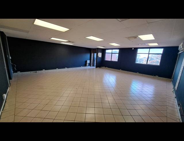 87M² OFFICE TO LET IN RICHARDS BAY CENTRAL